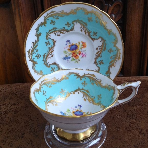 Royal Stafford Elegant Tiffany Blue Floral Teacup & Saucer - Picture 3 of 5
